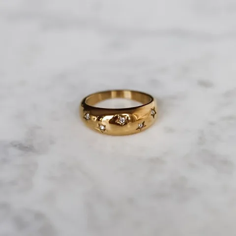 Ster ring