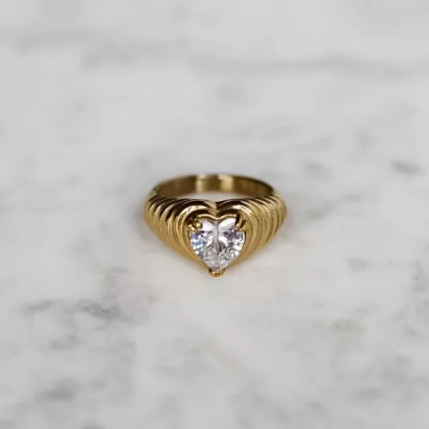Heart ring