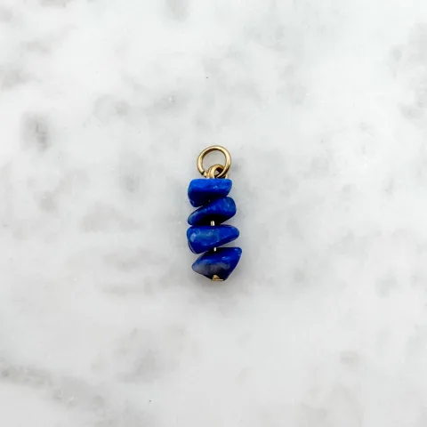 Marineblauwe chipstone bedel
