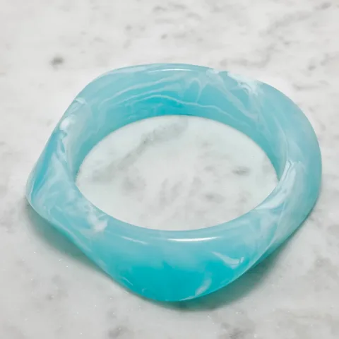 Blauwe bangle armband